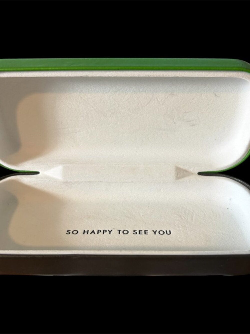 KATE SPADE SUNGLASS CASE WITH UNBRANDED SUNGLASSES - Picture 3 of 3